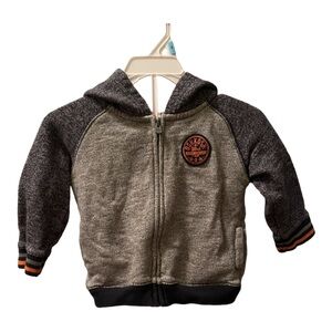 3/10$ Baby B’gosh 9 months sweater